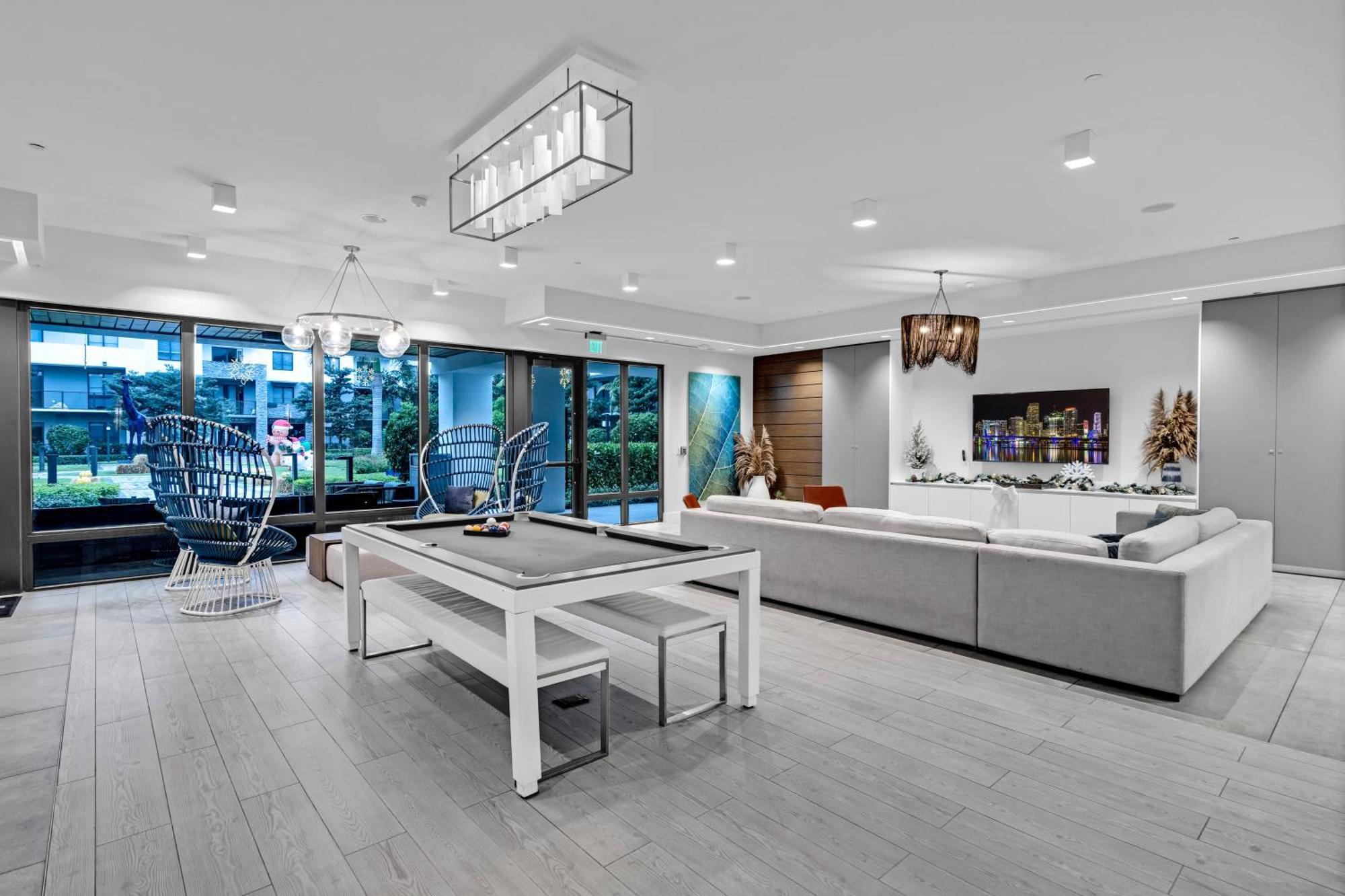 Amazing 2 Bedroom Unit In Doral Miami With Free Parking Hialeah Gardens Luaran gambar