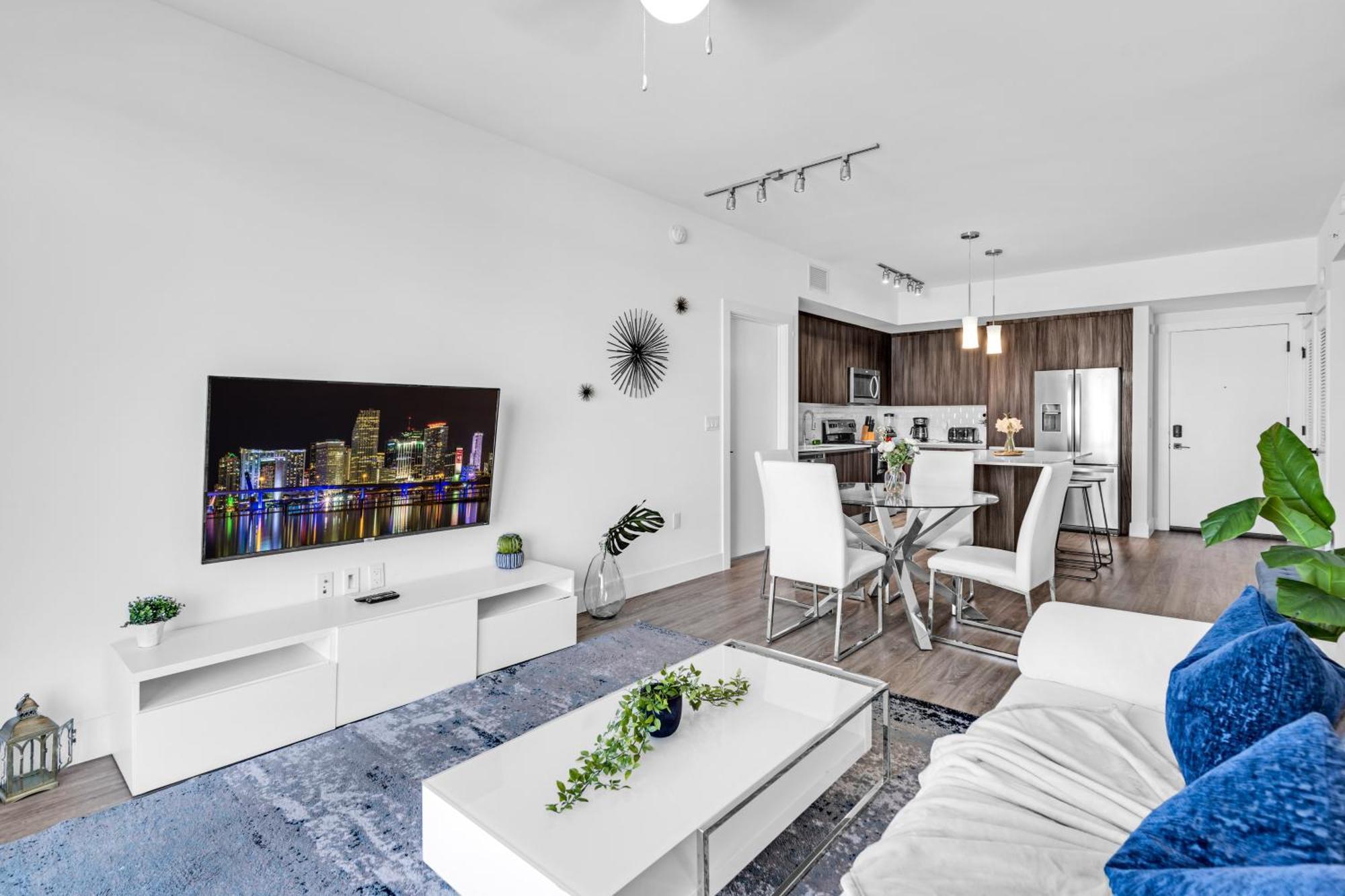 Amazing 2 Bedroom Unit In Doral Miami With Free Parking Hialeah Gardens Luaran gambar