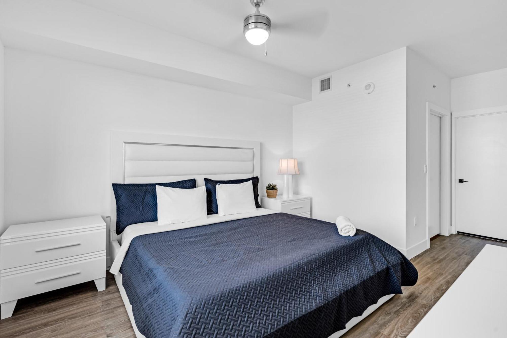 Amazing 2 Bedroom Unit In Doral Miami With Free Parking Hialeah Gardens Luaran gambar